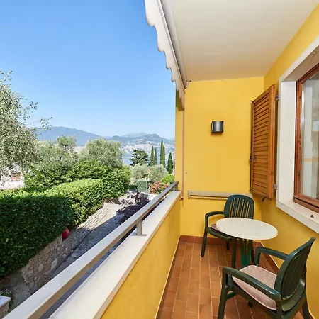 Vacanze 2000 - Adults Only Lägenhetshotell Malcesine
