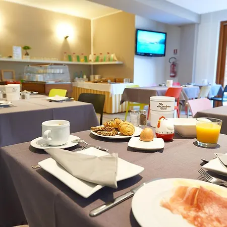 Апарт-отель Vacanze 2000 - Adults Only 2*