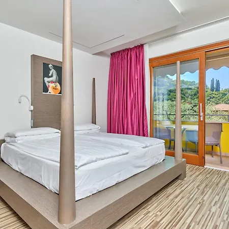 Vacanze 2000 - Adults Only 3*