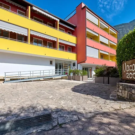 Vacanze 2000 - Adults Only 3* Мальчезине